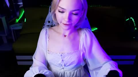 Snapshot of sandraboyl chatting on 12-30-24, 04:53 Sandy online show from 12-30-24, 04:53