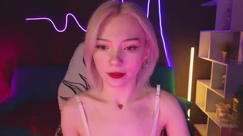 Sandy  online show from 01-26-25, 01:09