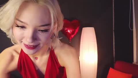 Snapshot of sandraboyl chatting on 02-25-25, 01:20 Sandy online show from 02-25-25, 01:20