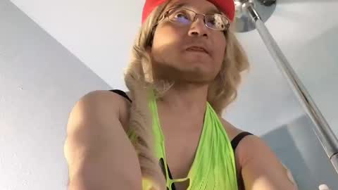Sandra online show from 05-17-26, 10:55