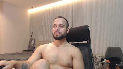 DeAlex online show from 11-10-25, 03:55