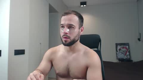 Snapshot of sandro_best chatting on 05-08-26, 08:52 DeAlex online show from 05-08-26, 08:52