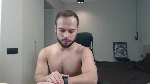 Snapshot of sandro_best chatting on 05-09-26, 08:52 DeAlex online show from 05-09-26, 08:52