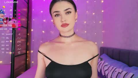 Snapshot of sandysweetie chatting on 07-17-26, 12:12 Sandy online show from 07-17-26, 12:12