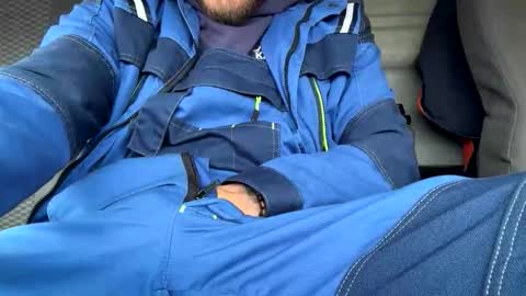 Snapshot of sanek7777 chatting on 10-15-25, 07:52 sanek7777 online show from 10-15-25, 07:52