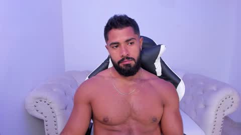 santiago_huntt online show from 10-25-25, 12:23