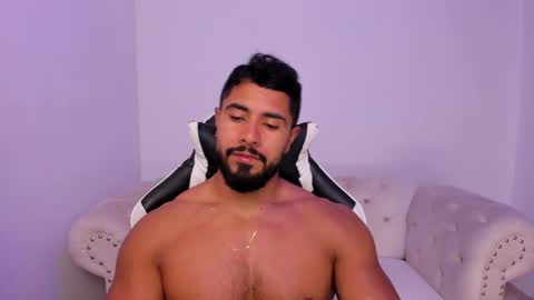 santiago_huntt online show from 03-06-26, 09:33