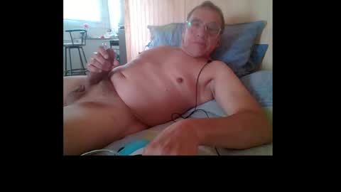 Snapshot of santiago_n chatting on 04-22-26, 03:46 santiago_n online show from 04-22-26, 03:46