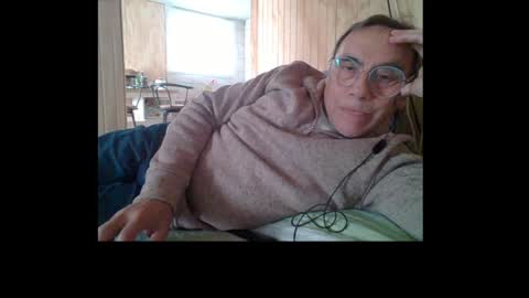 Snapshot of santiago_n chatting on 07-26-26, 06:15 santiago_n online show from 07-26-26, 06:15