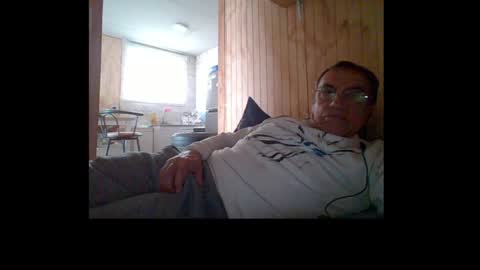 Snapshot of santiago_n chatting on 07-28-26, 09:14 santiago_n online show from 07-28-26, 09:14