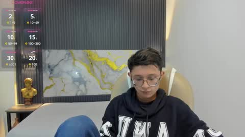 santiago_russo18 online show from 10-06-25, 12:35