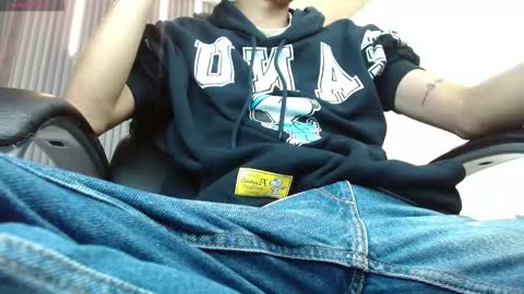 santiago_russo18 online show from 03-05-26, 12:56