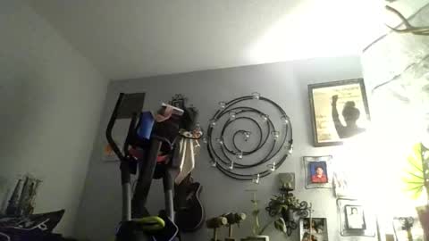 Snapshot of santiagorivera012477 chatting on 10-20-25, 05:08 santiagorivera012477 online show from 10-20-25, 05:08