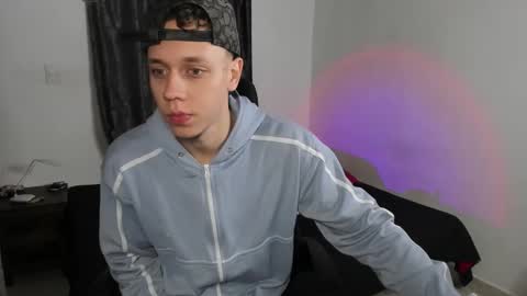 Julius Novachrono  online show from 11-28-25, 12:19