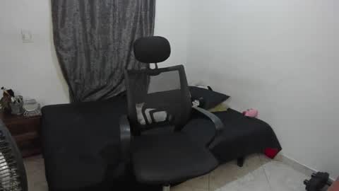 Snapshot of santiceballo chatting on 04-29-26, 05:22 Julius Novachrono online show from 04-29-26, 05:22