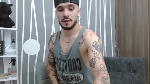 Santy Torres online show from 10-10-25, 03:38