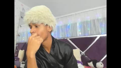 santy online show from 11-10-25, 02:43