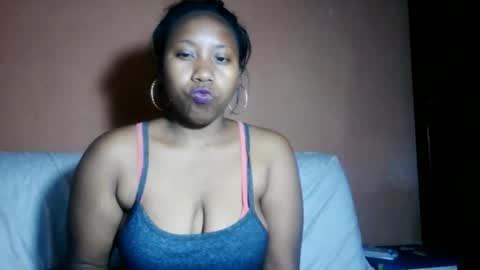 Snapshot of sanyah513 chatting on 05-13-26, 08:01 sanya online show from 05-13-26, 08:01