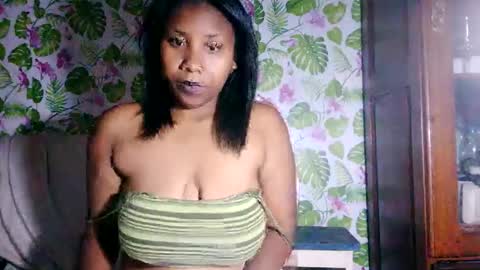 Snapshot of sanyah513 chatting on 06-03-26, 06:24 sanya online show from 06-03-26, 06:24