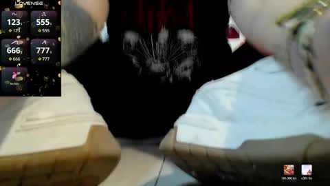 sanyaseraphine0 online show from 04-17-26, 08:23