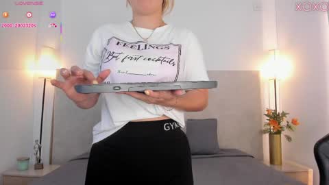 Saori  online show from 04-02-26, 12:03