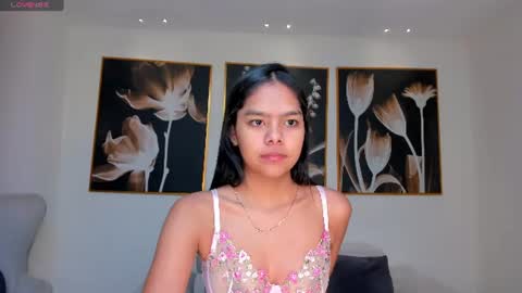Saphira James online show from 06-13-26, 07:56