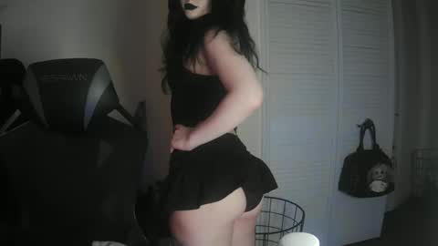 Snapshot of saphirerose1 chatting on 10-03-25, 10:40 Sapphire online show from 10-03-25, 10:40