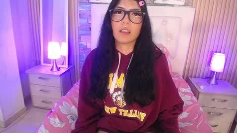 sapphire_hs online show from 04-10-26, 03:56