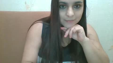 sapphiredesire_ online show from 02-05-25, 05:31