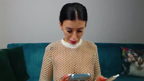 Im Sara I am happy to be here  online show from 02-06-26, 06:00