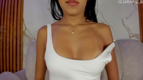 Snapshot of sara_gwen chatting on 05-28-26, 01:47 S A R A online show from 05-28-26, 01:47