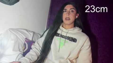 sara_hunter12 online show from 11-20-25, 10:48