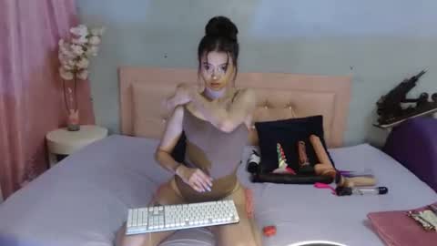 sara_jhons22 online show from 03-01-26, 12:23