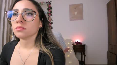 sara_kaii online show from 05-18-26, 08:25