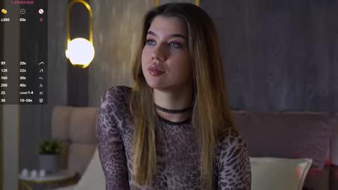 Sara online show from 11-23-25, 04:51