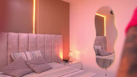 sara_lopee1 online show from 02-04-26, 11:49