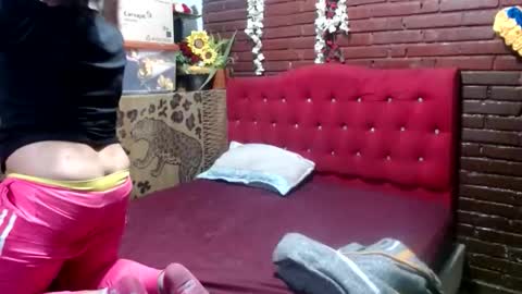 Sara love online show from 04-19-26, 06:46