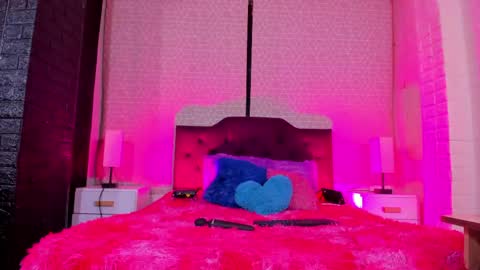 Snapshot of sara_love_1 chatting on 05-21-26, 02:07 Sara Love online show from 05-21-26, 02:07