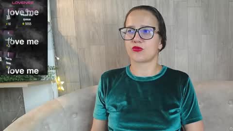 Sara   online show from 04-04-26, 08:50