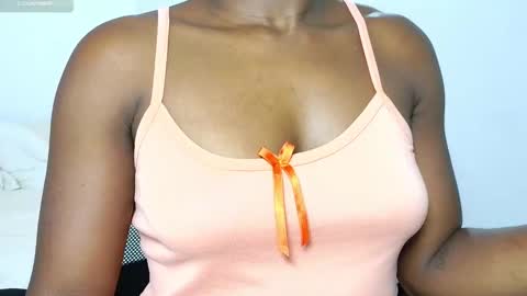 Sara online show from 03-11-25, 02:54