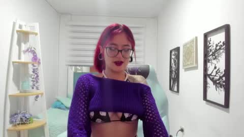 sara_red_x online show from 04-22-26, 03:31