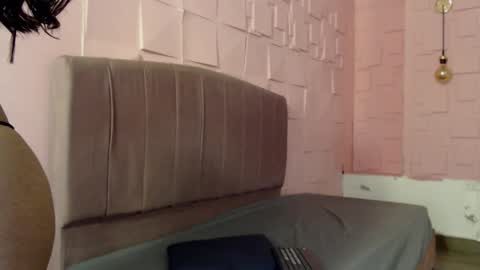 Snapshot of sara_rodriguez23 chatting on 02-27-26, 07:36 Sara online show from 02-27-26, 07:36