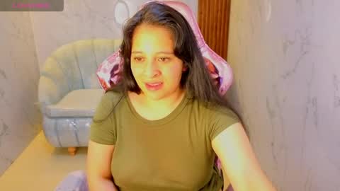 Sara T. online show from 04-30-26, 03:29