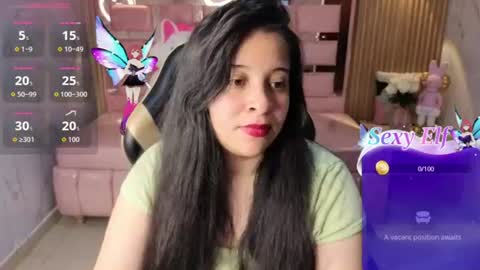 Snapshot of sara_tellez_s chatting on 06-25-26, 03:06 Sara T. online show from 06-25-26, 03:06