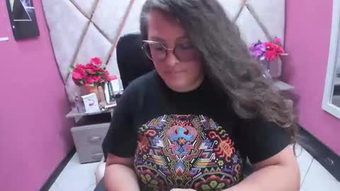 sara_thonson_ online show from 01-19-26, 04:33