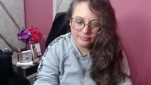 sara_thonson_ online show from 02-22-26, 12:45