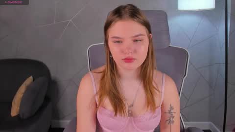 Snapshot of saraa_broown chatting on 03-03-26, 01:12 Sara online show from 03-03-26, 01:12