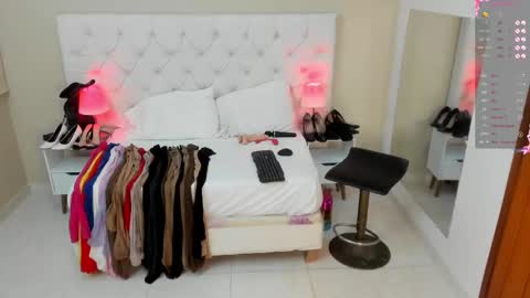 Saraa Gomez online show from 02-11-25, 03:29