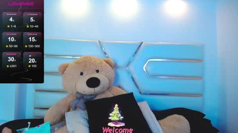 Snapshot of saraa_milleer chatting on 12-05-24, 03:37 Sara Miller online show from 12-05-24, 03:37