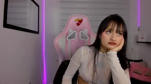 Sarah Ramirez online show from 01-13-26, 03:12